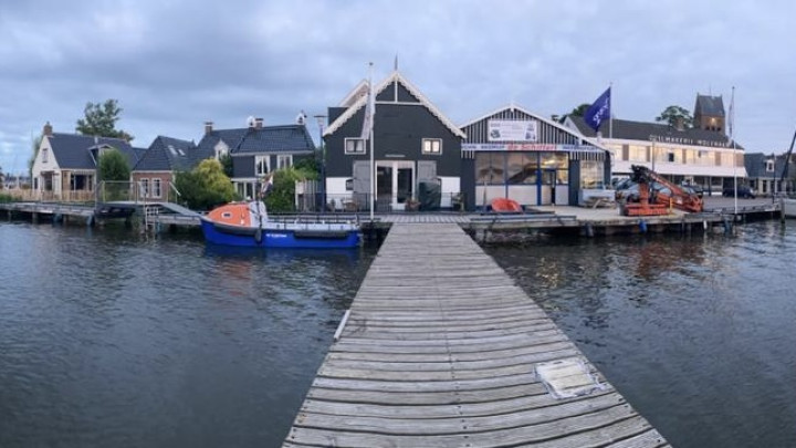 De Schiffart Watersport aan de Kerkstraat 28 viert het 75-jarig bestaan tijdens Boot Grou.