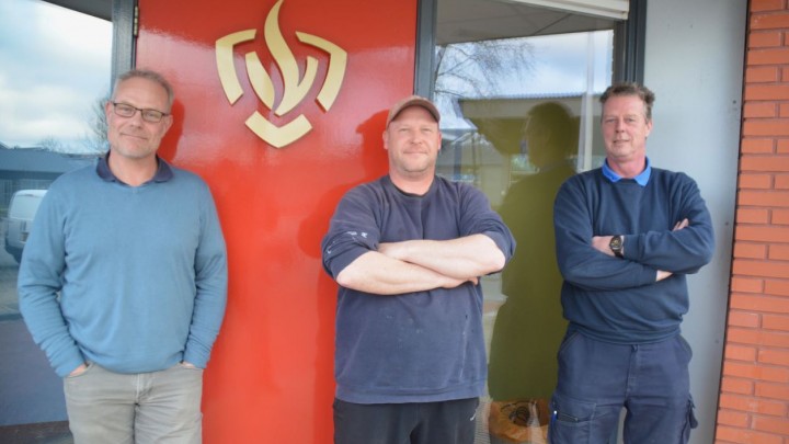 De voormalige brandweervrijwilligers (v.l.n.r.) Jaap de Vries, Allert Foppema en Peter Jagersma.