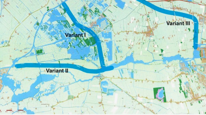 Er zijn 3 varianten voor de aanleg van een vaarweg naar Drachten. Variant II doorkruist het vaargebied bij Grou (uiterst links op de kaart).